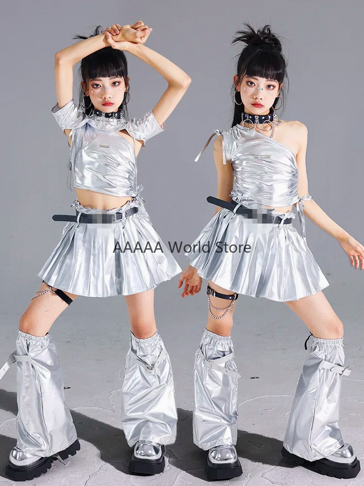 Conjunto de Falda Plisada y To - Street Fashion Europe reseña y precio